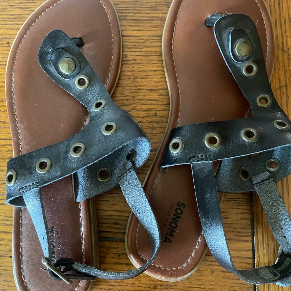 Sonoma Black Gladiator Sandals with Metallic Details